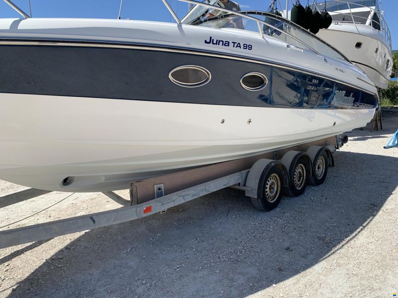 Windy 28 Ghibli
