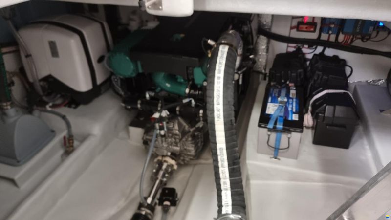 Cobra FUTURA 40 FlyBridge