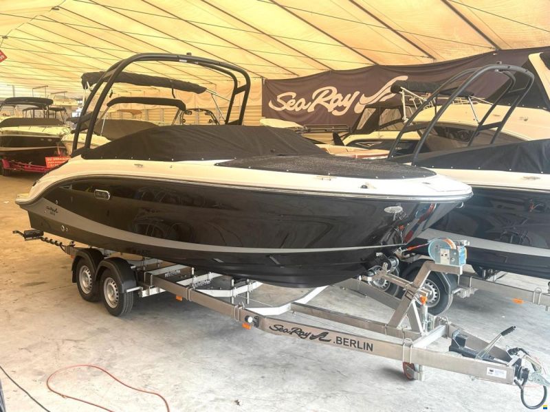 Sea Ray 210 SPXE