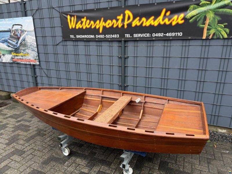Eigenbouw Houten tender
