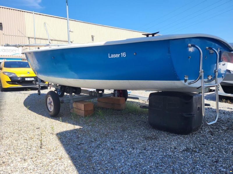 Performance Sailcraft Laser 16