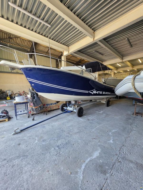 Kelt White Shark 225