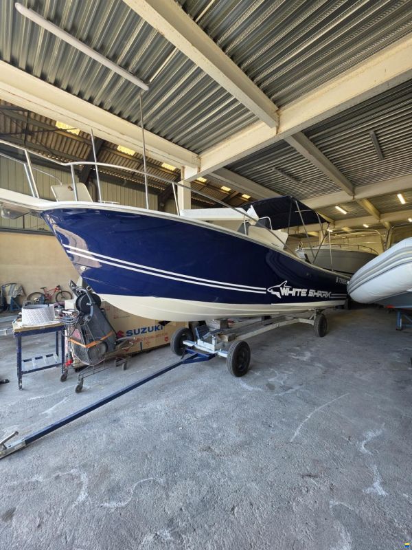 Kelt White Shark 225