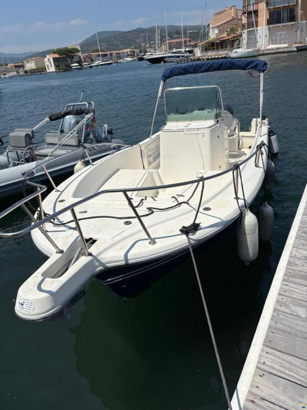 Kelt White Shark 225