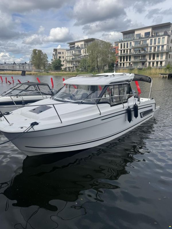 Jeanneau 795 S2