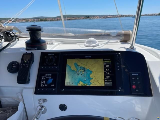 Lagoon 39