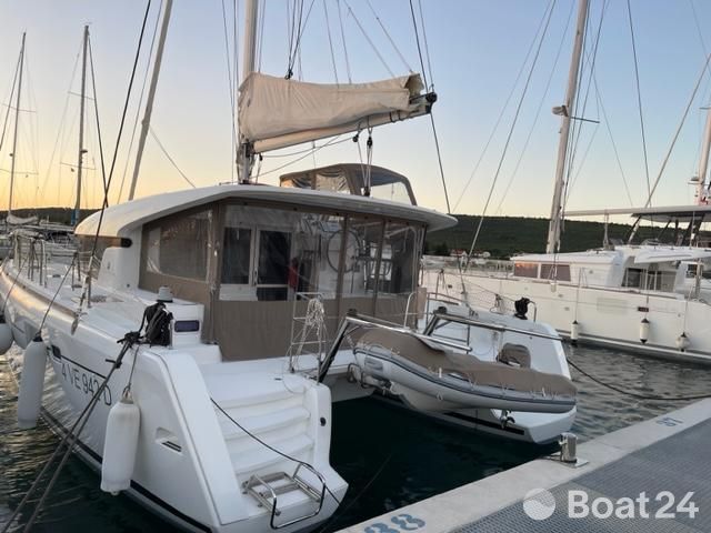 Lagoon 39
