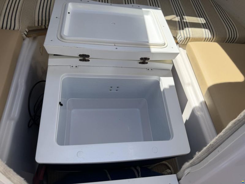 Glastron GT 229