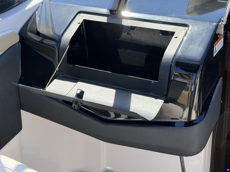 Glastron GT 229