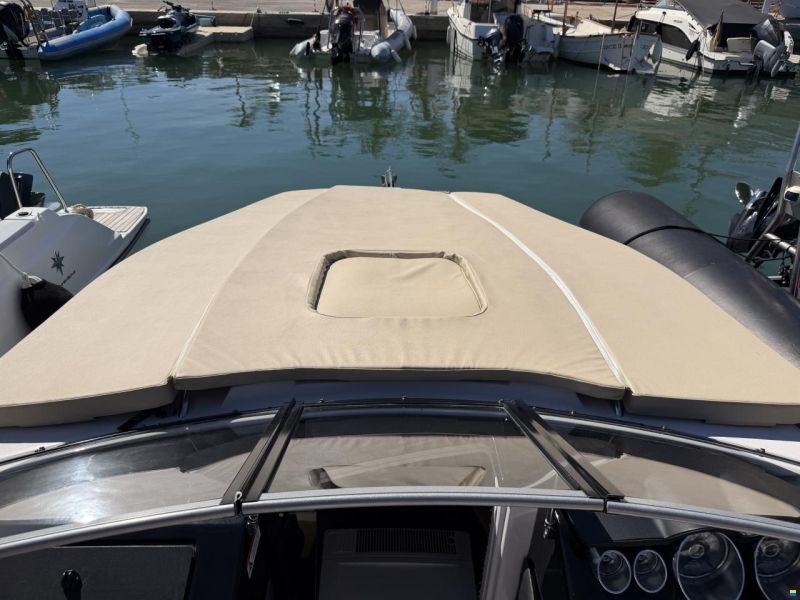 Glastron GT 229
