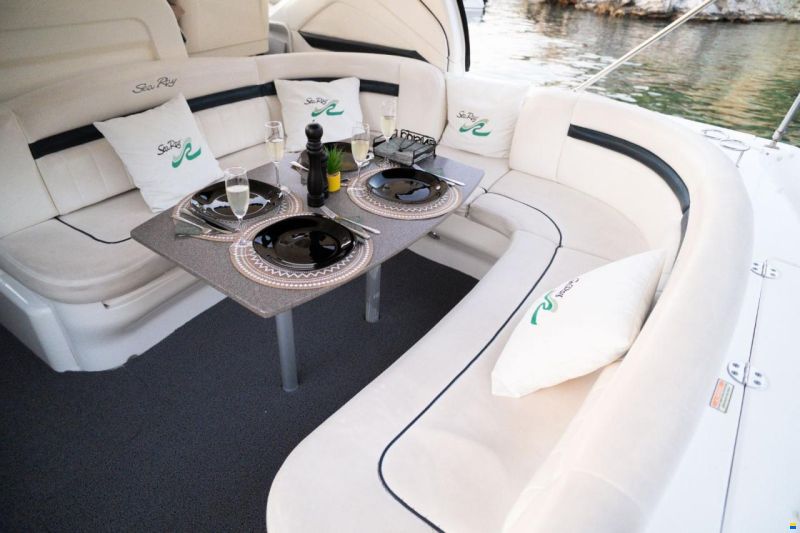 Sea Ray SUNDANCER 425