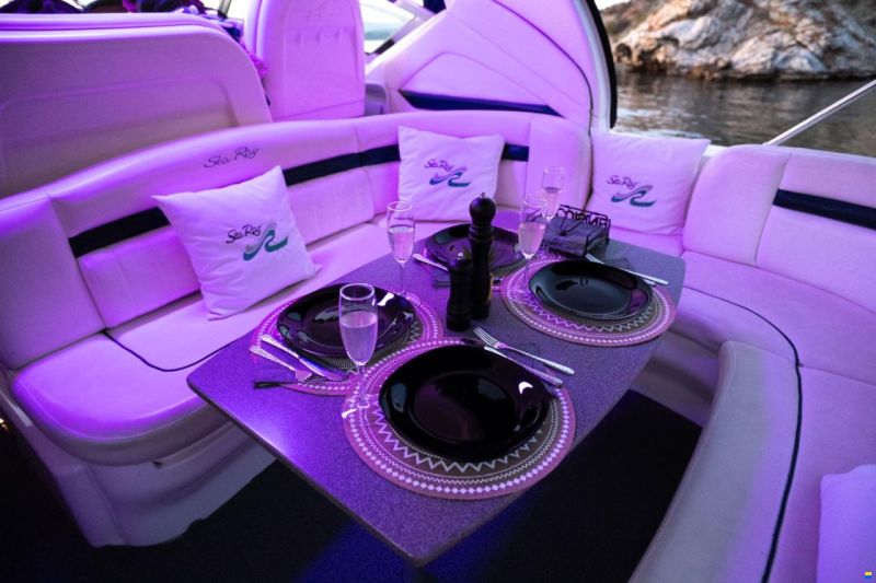 Sea Ray SUNDANCER 425