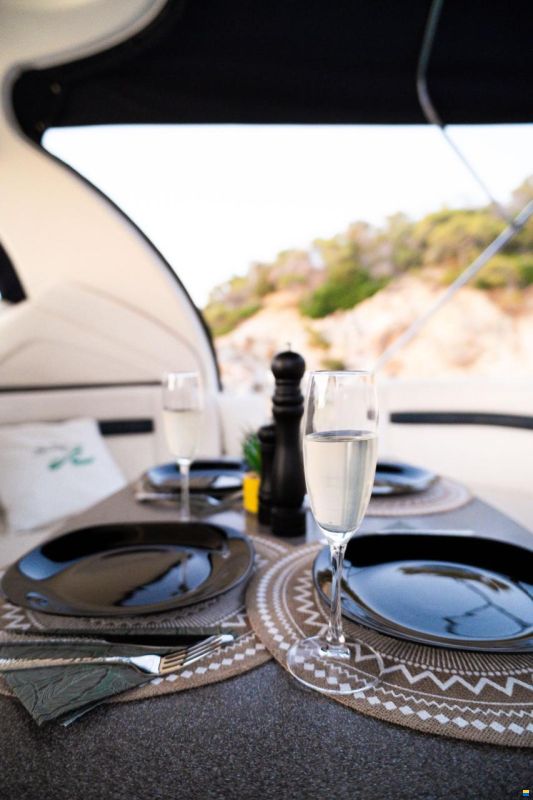 Sea Ray SUNDANCER 425