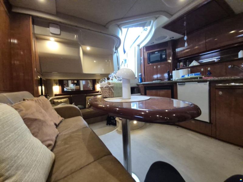 Sea Ray SUNDANCER 425