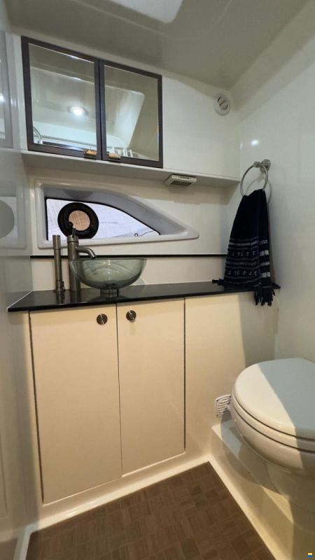 Sea Ray 320 Sundancer