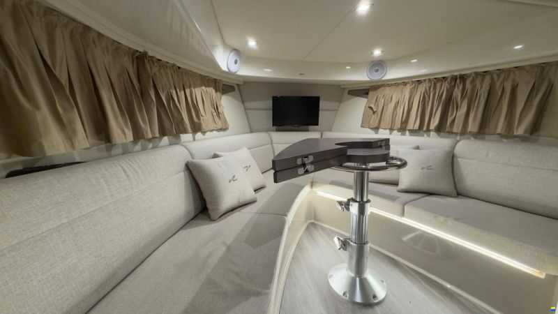 Sea Ray 320 Sundancer