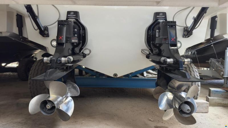 Sea Ray 320 Sundancer