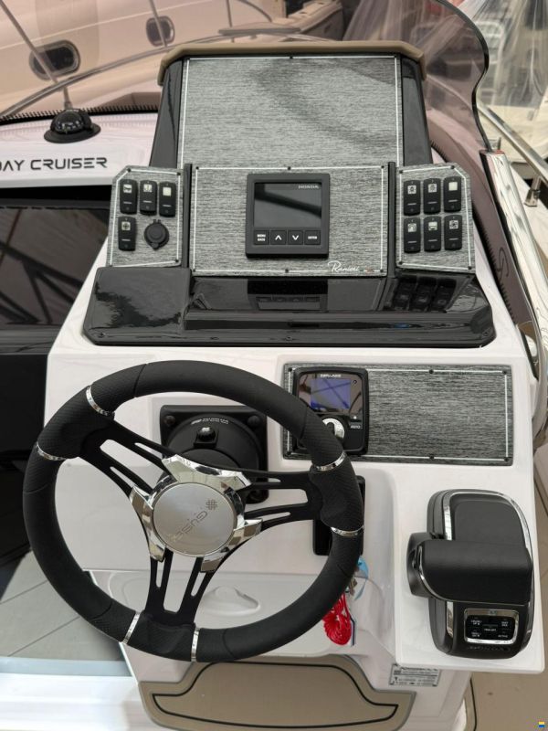 Ranieri 275 SL