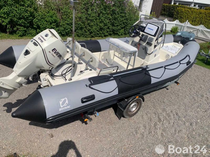 Zodiac 650 Pro Open - Evinrude