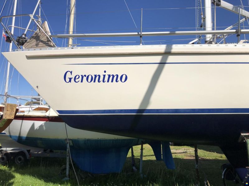 Hanse 331