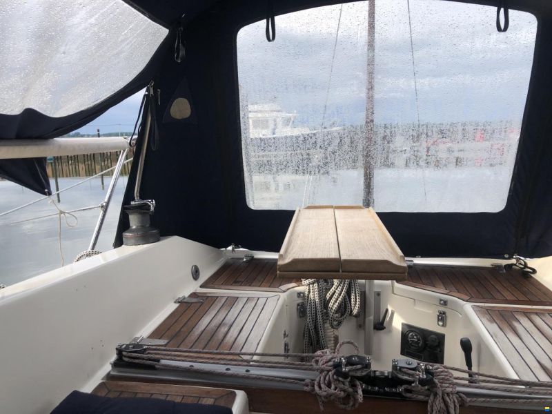 Hanse 331