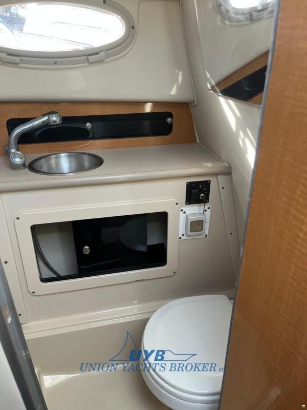 Robalo R 265