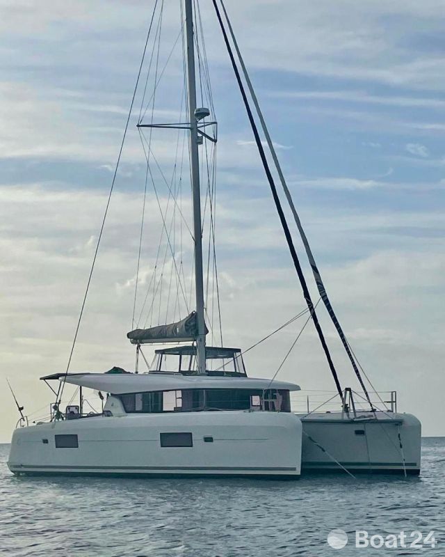 Lagoon 42