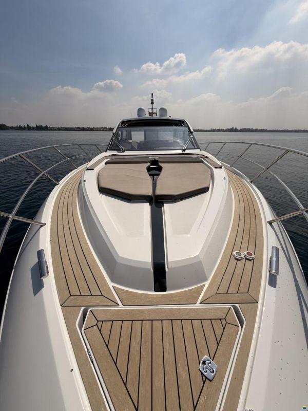 Galeon 485 HTS