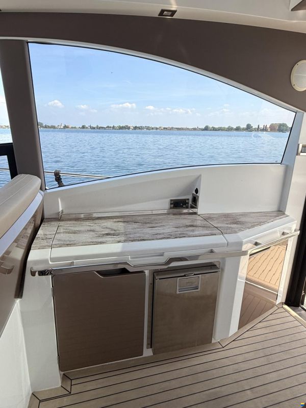 Galeon 485 HTS