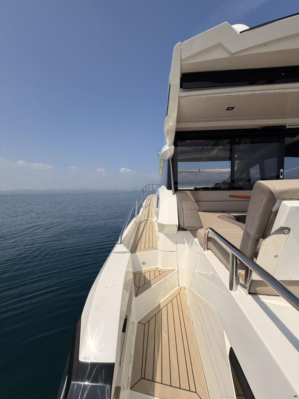 Galeon 485 HTS