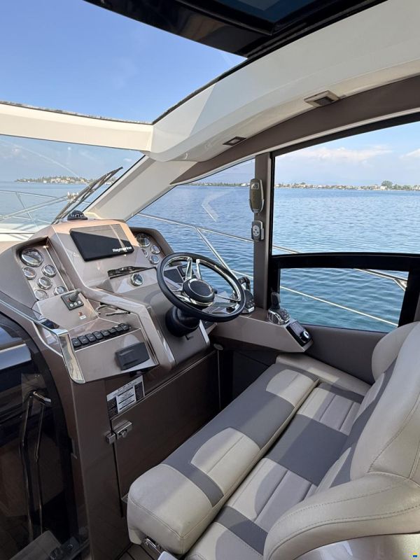 Galeon 485 HTS