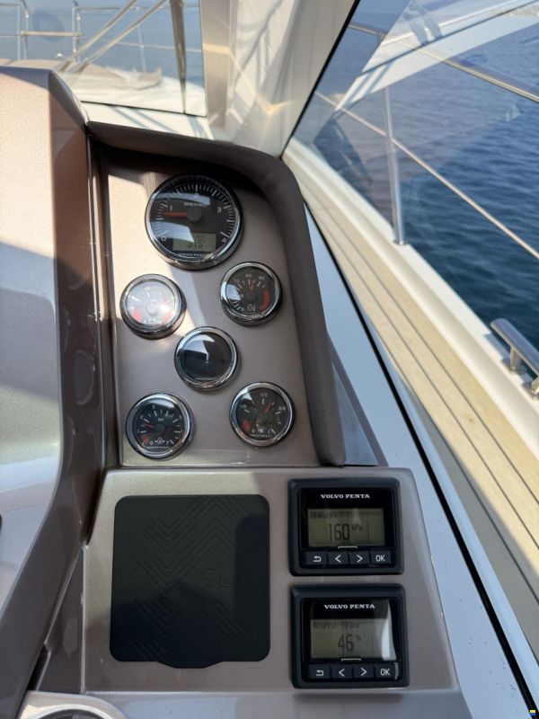 Galeon 485 HTS