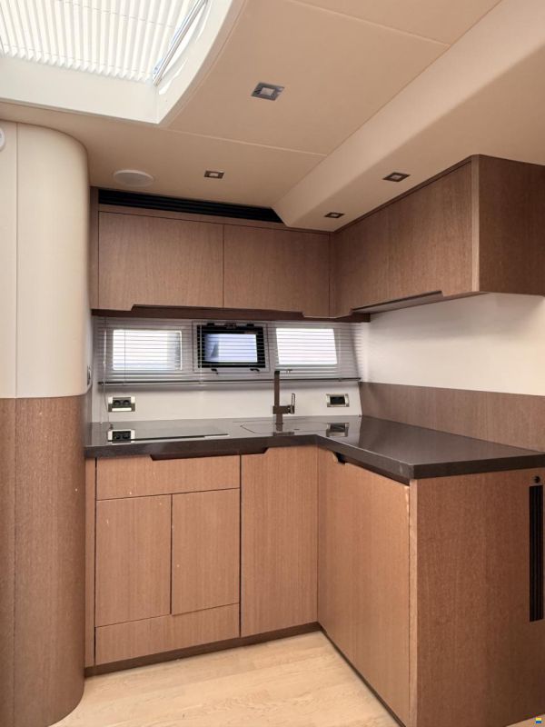 Galeon 485 HTS