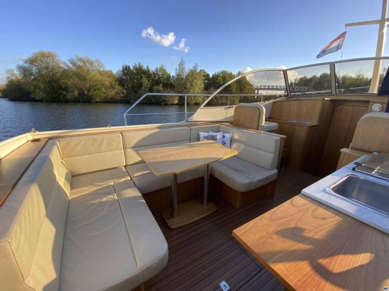 Linssen Grand Sturdy 25.9 SCF Sport