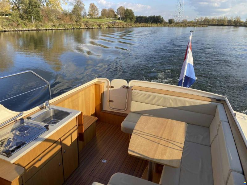 Linssen Grand Sturdy 25.9 SCF Sport