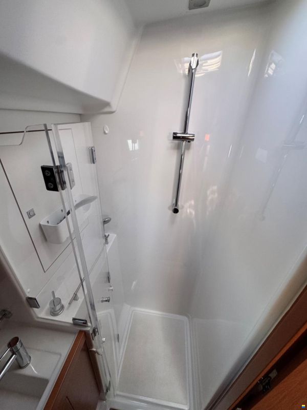 Beneteau Sense 46