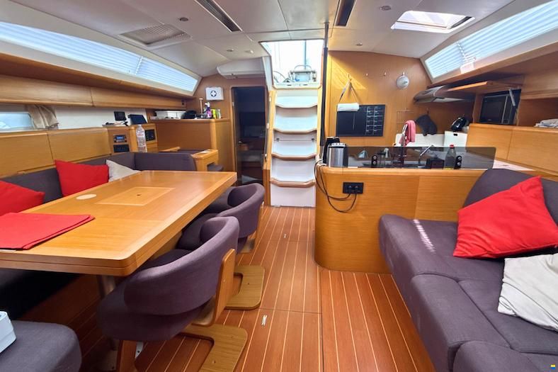 Jeanneau 53