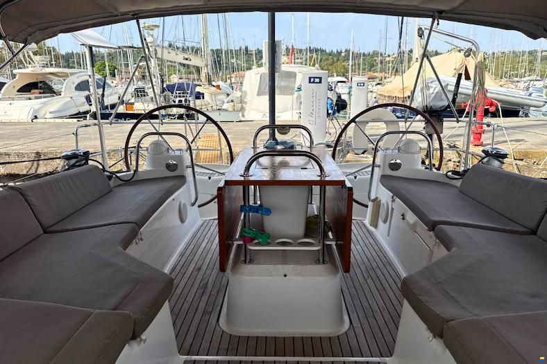Jeanneau 53