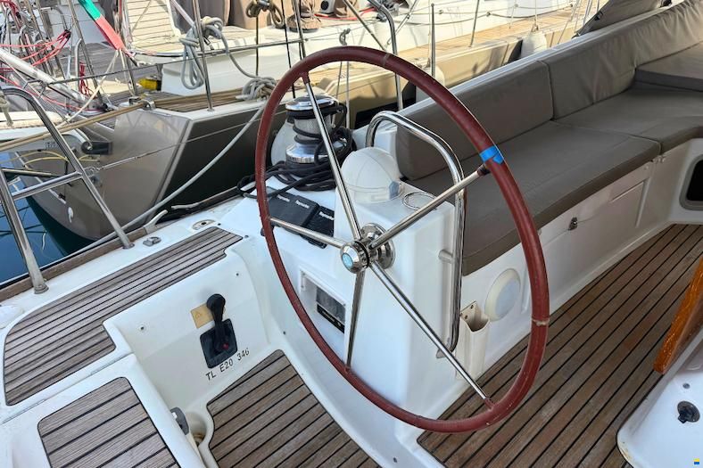 Jeanneau 53