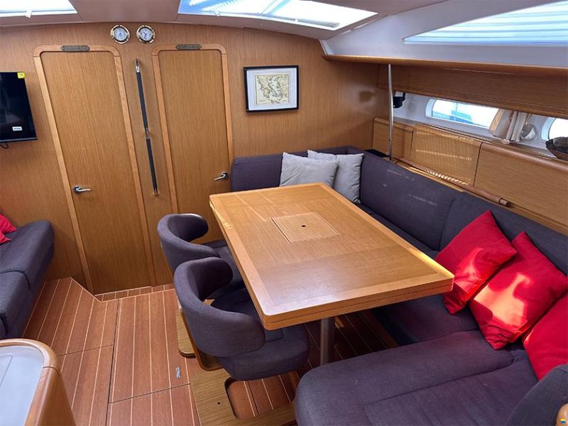 Jeanneau 53