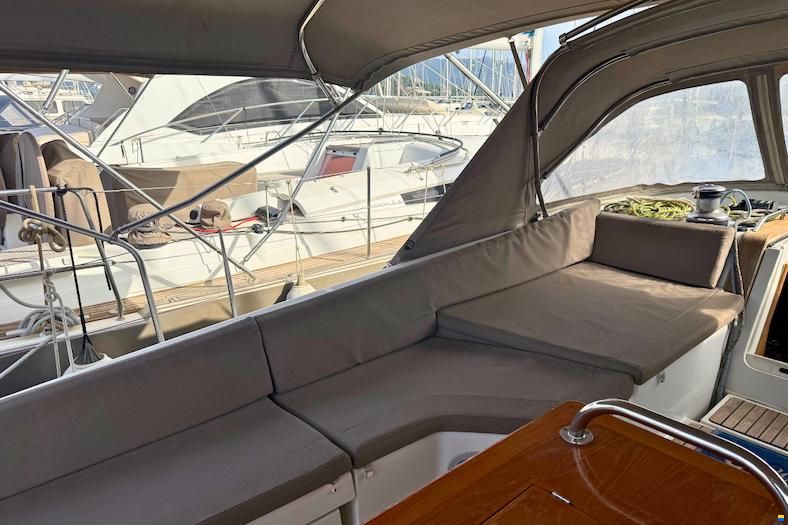 Jeanneau 53