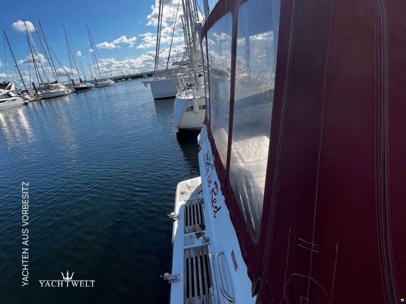 Sea Ray DA 300 SUNDANCER
