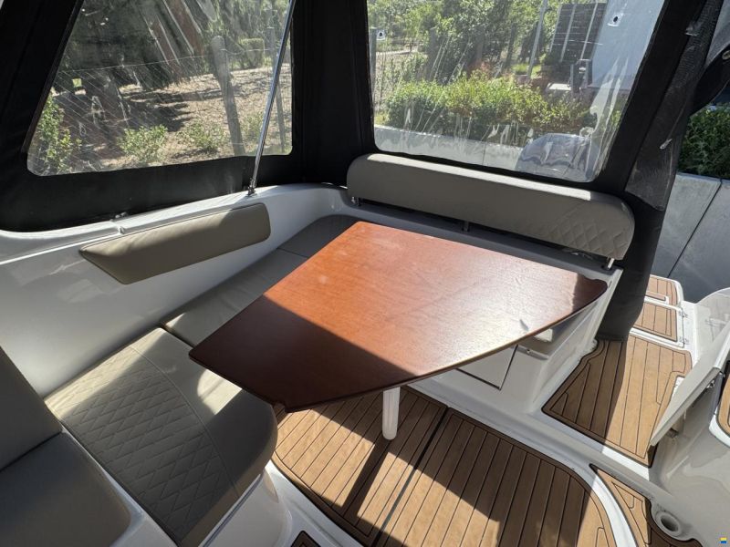 Saver 690 Cabin
