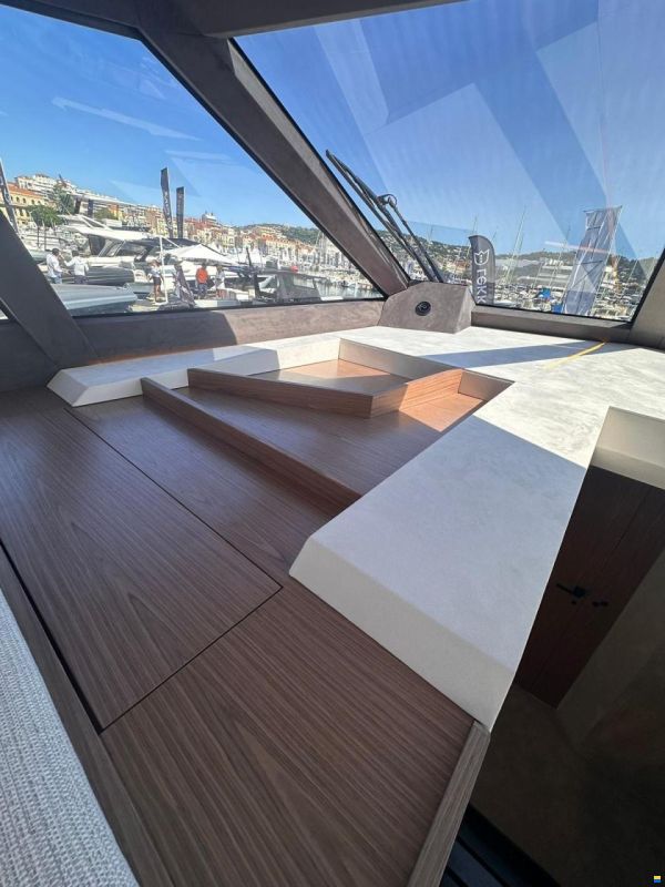 Evo Yachts R+ 58 R6