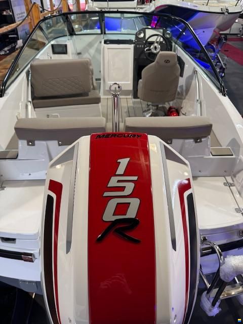 Nordkapp Avant 605 + Mercury Racing R150L V6