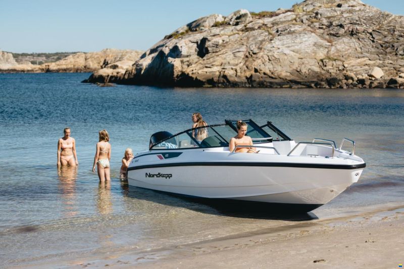 Nordkapp Avant 605 + Mercury F115