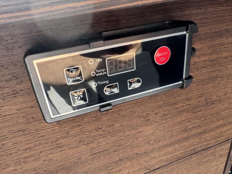 Axopar 37 Cross Cabin