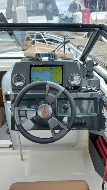 Quicksilver Aktive 605 Cruiser