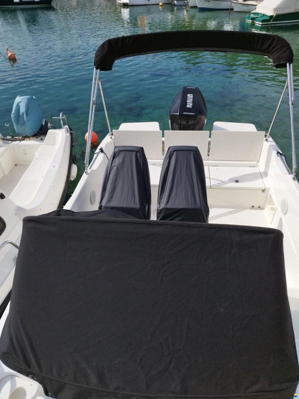 Quicksilver 675 Activ Sundeck