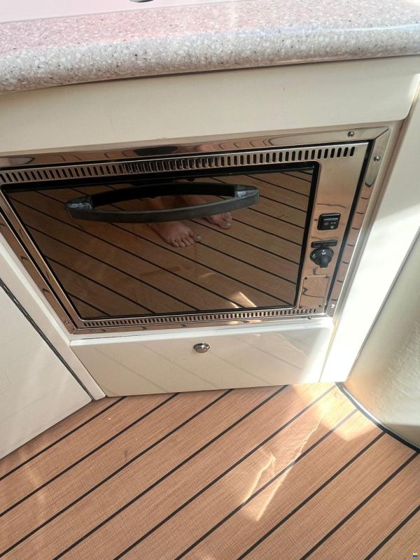 Fairline Phantom 42